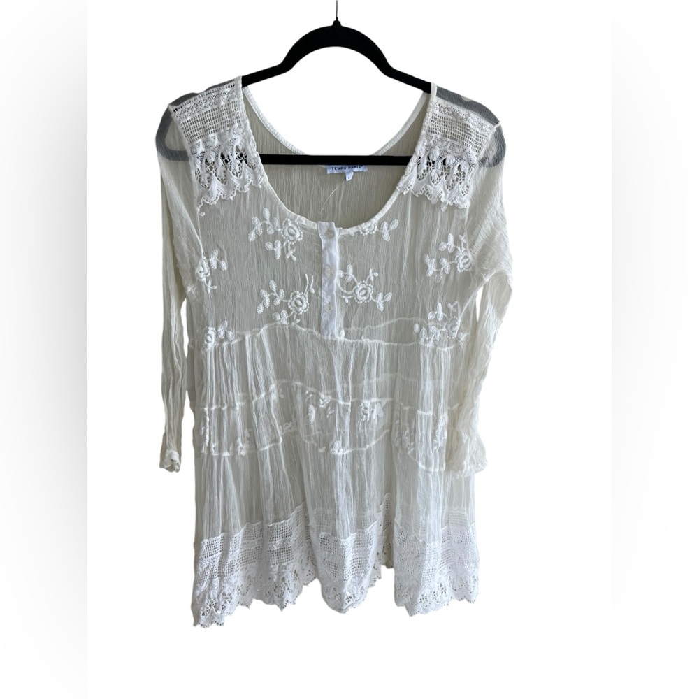 Tempo Paris Sheer 3/4 Sleeve Lace Women’s Shirt